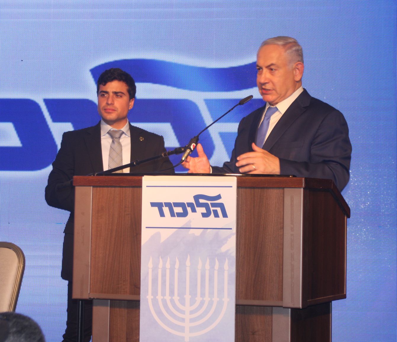 netanyahuhanuka17 רה"מ נתניהו: חג חנוכה שמח לכולם netanyahuhanuka17 רה"מ נתניהו: חג חנוכה שמח לכולם