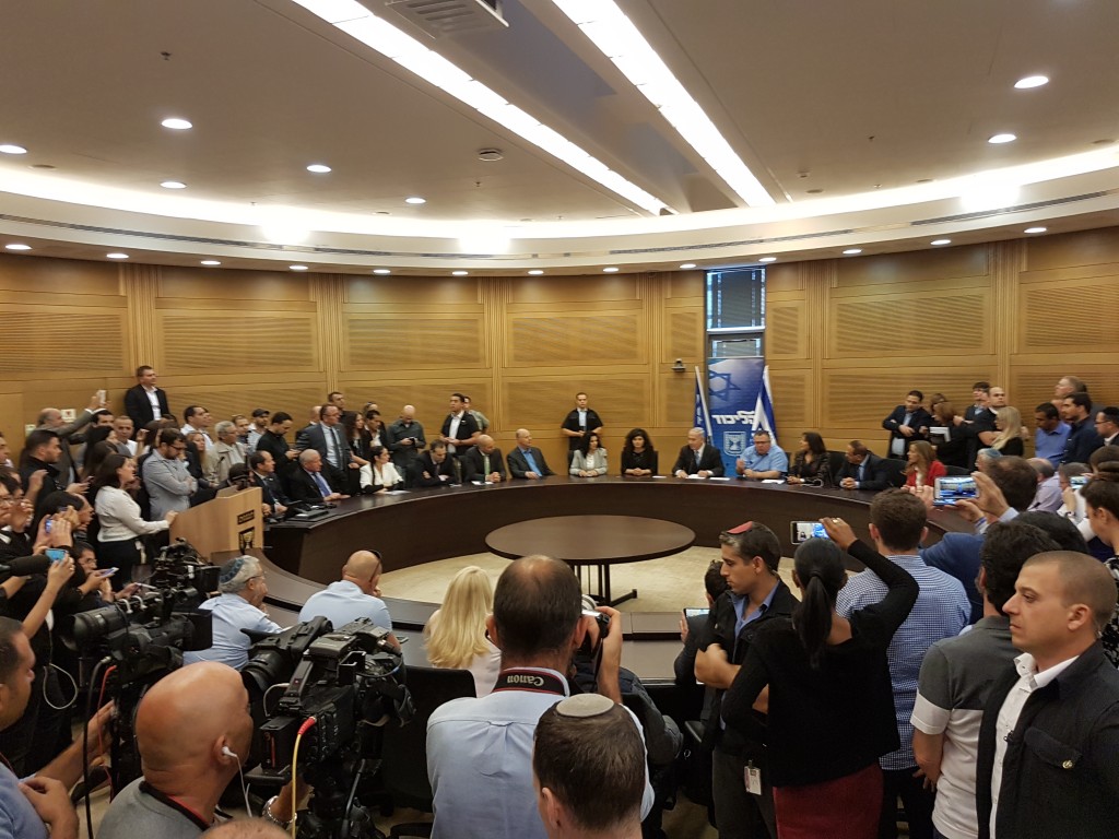 Заявление главы правительства и председателя партии «Ликуд» Биньямина Нетаниягу на заседании фракции 30.10.17  